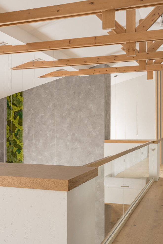 Мебельное наполнение загородного дома. "Родовое гнездо" отца и двух сыновей.