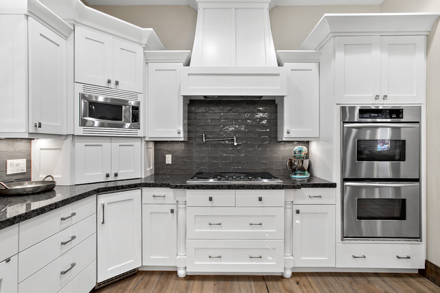 Cornerwood Remodel klassisk-koekken