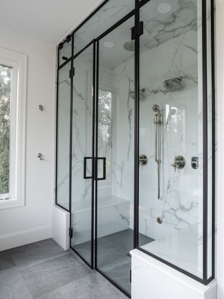 Home design - transitional home design idea