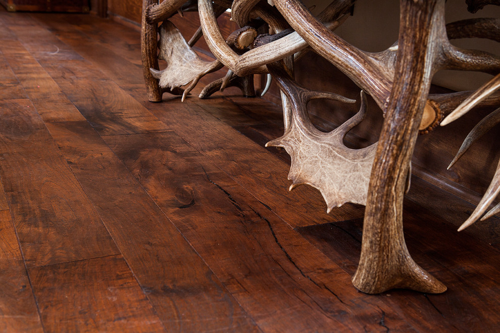 Home design - rustic home design idea in Austin
