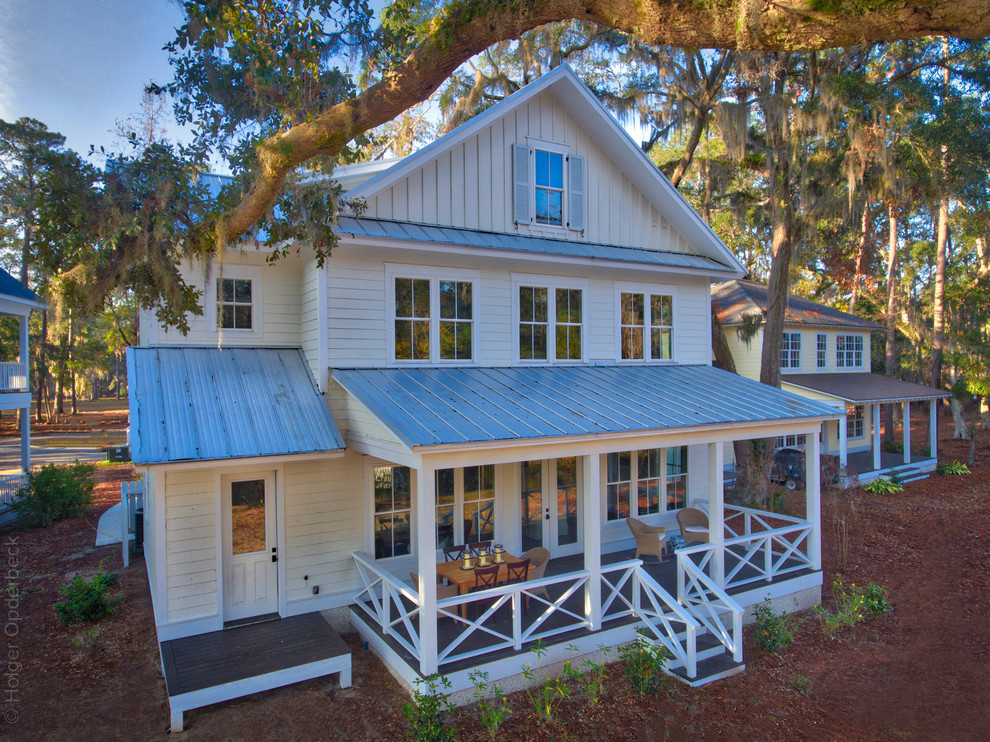 Design ideas for a country exterior in Charleston.