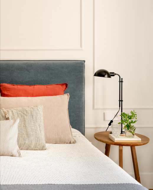 Vivienda Gran via coastal-bedroom