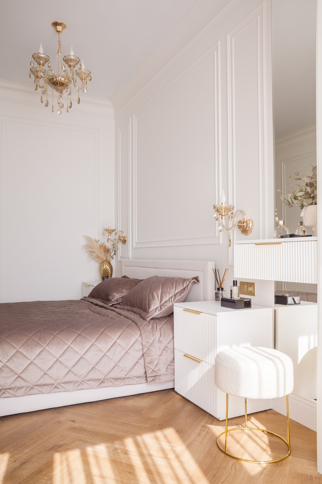 Светлая квартира на берегу моря