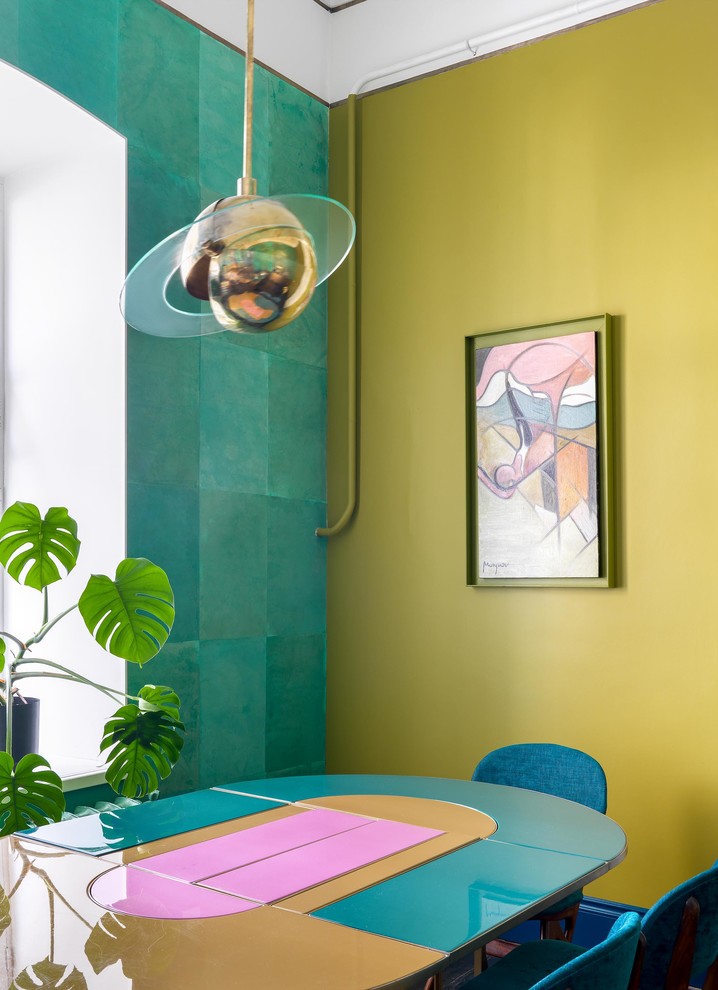 Bright apartment with a very bold design