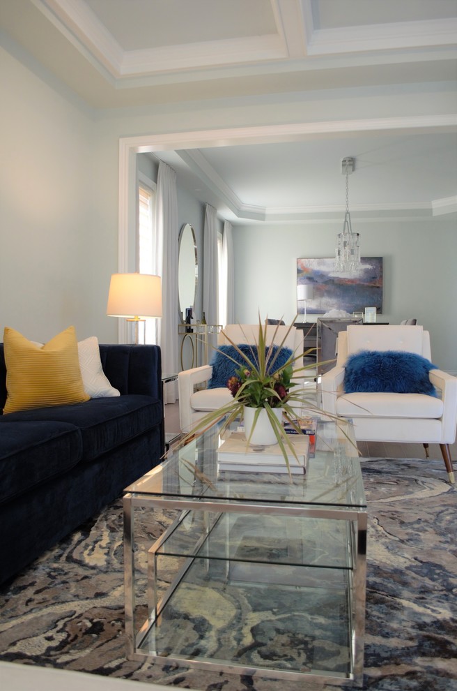 Home design - transitional home design idea in Toronto