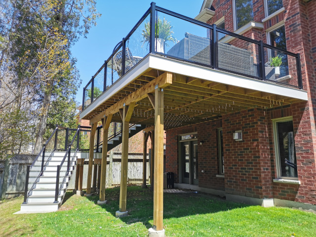 Composite deck, glass aluminum railings, Pictures terrace