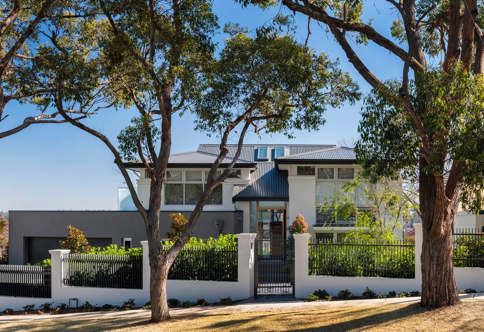 Photo of a contemporary exterior in Sydney.