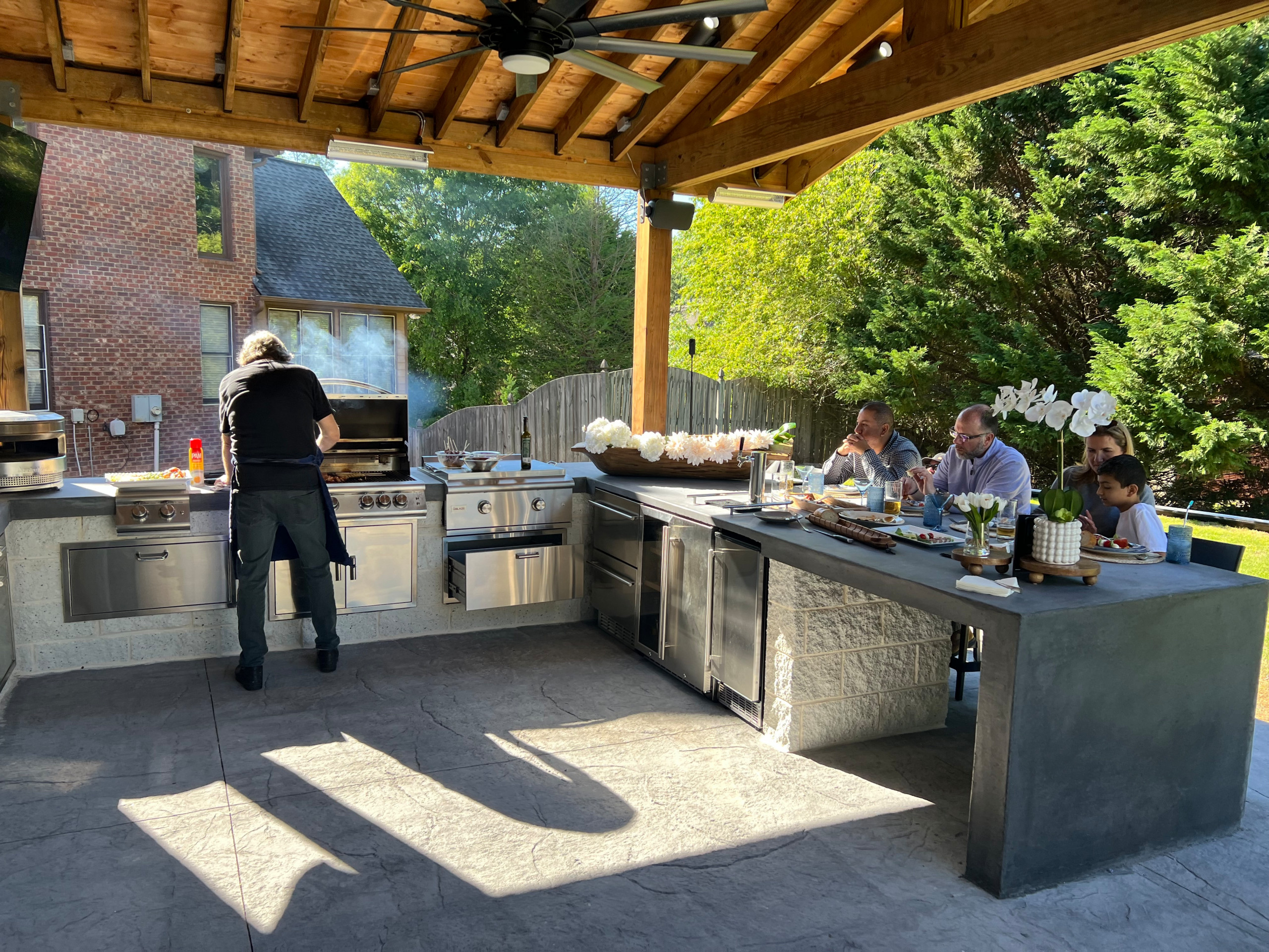 Outdoor Kitchen