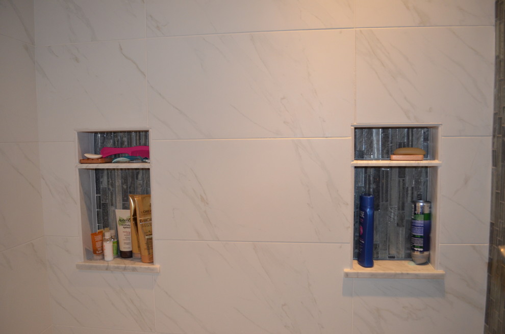 Home design - transitional home design idea in Boston