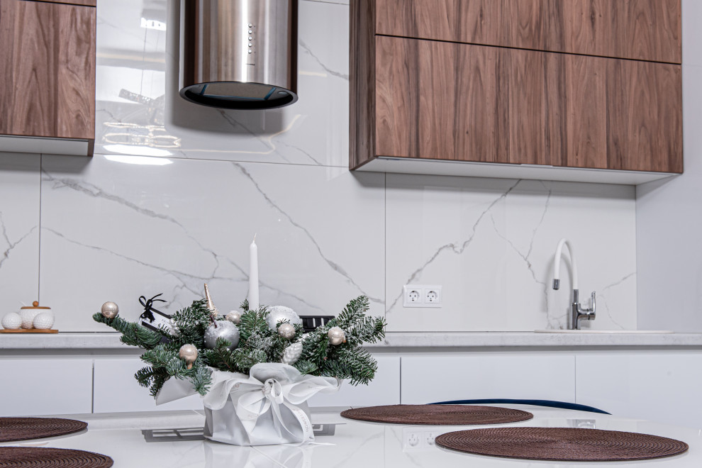 Дерево и глянец