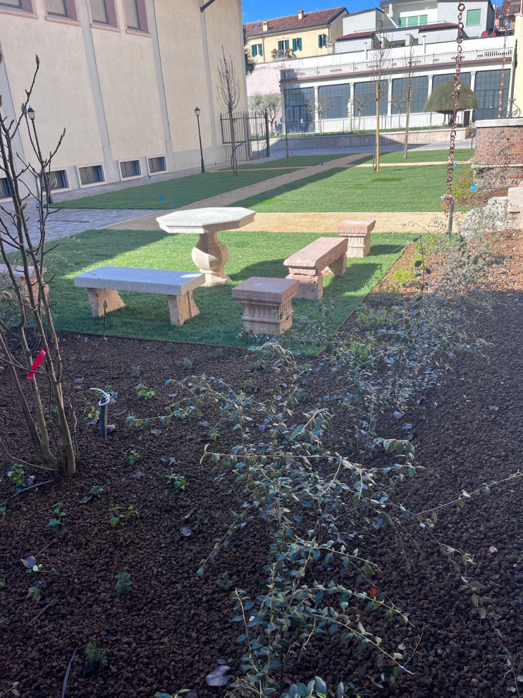 Riqualificazione giardino interno ad un istituto ecclesiastico