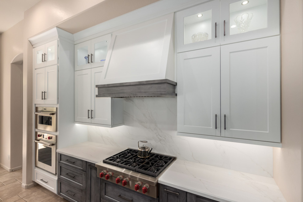 Transitional kitchen photo in Phoenix