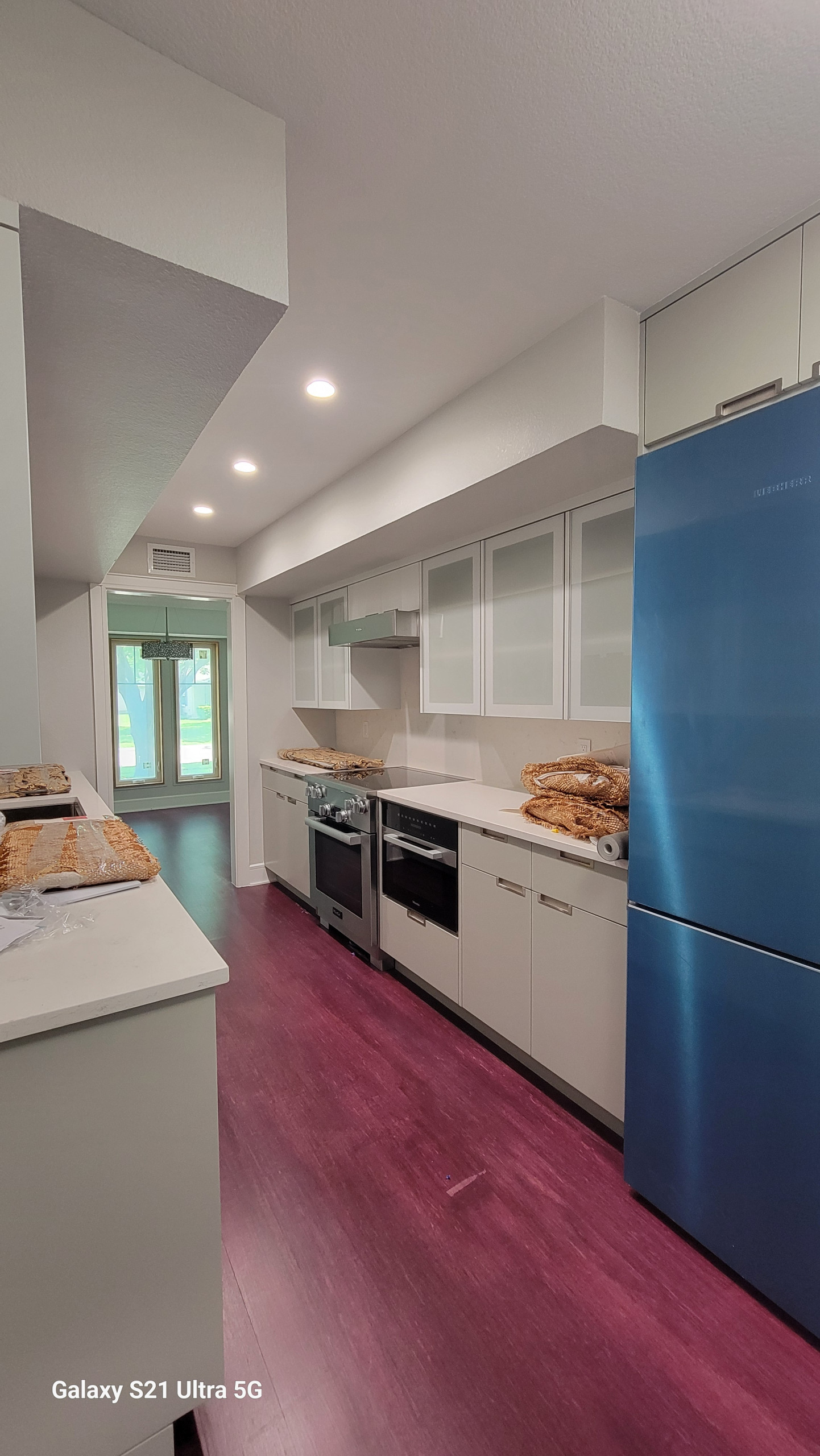 FULL  MODERN REMODELATION HOME / NEW FLOORING, CUSTOM HANDRAIL