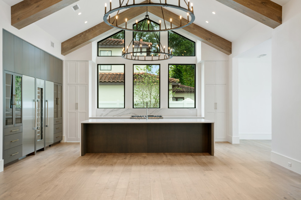 Inspiration for a transitional home design remodel in Orlando