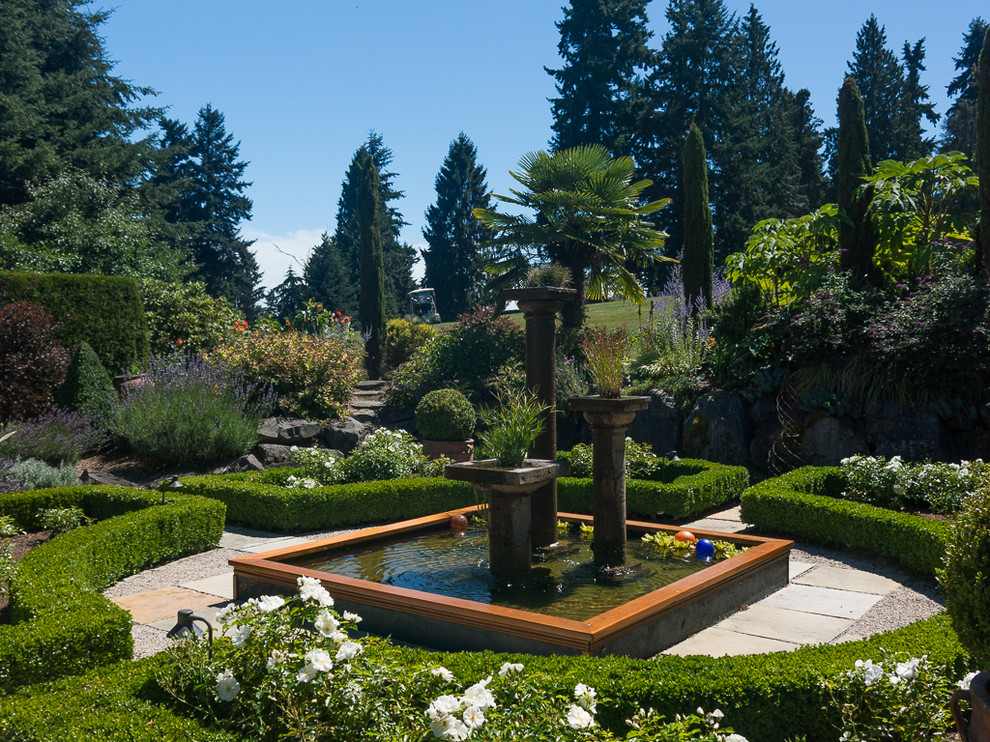 Inspiration for a mediterranean garden in Seattle.