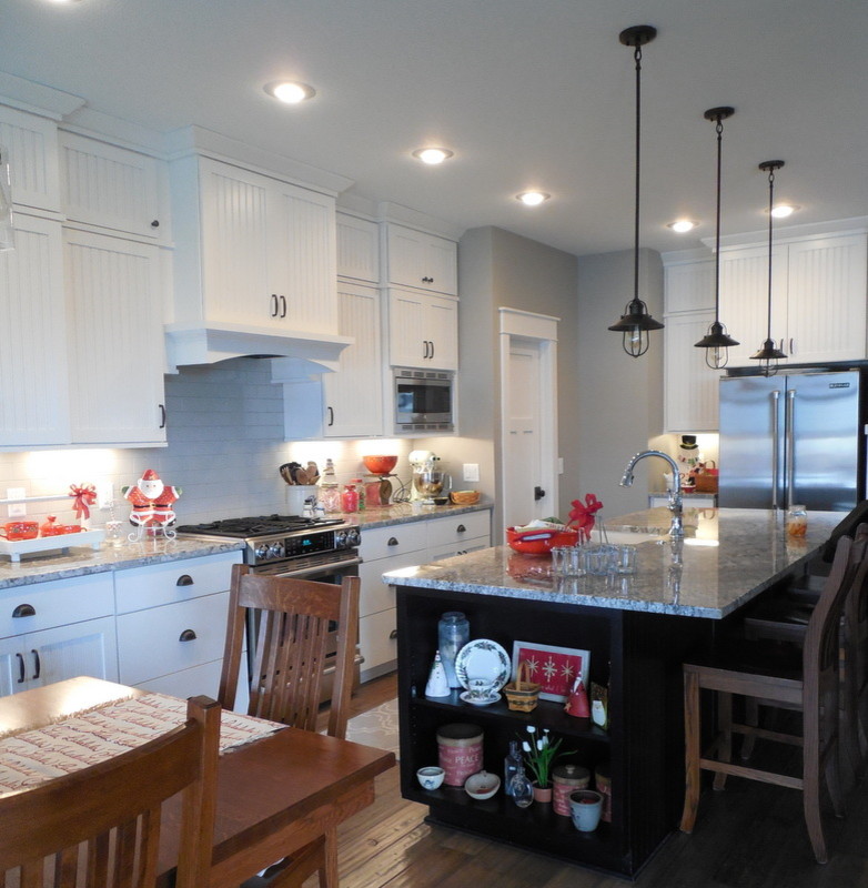 Kitchen - transitional kitchen idea