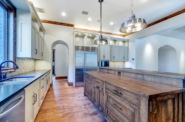 Devonshire Custom Home_Stone rustic-kitchen