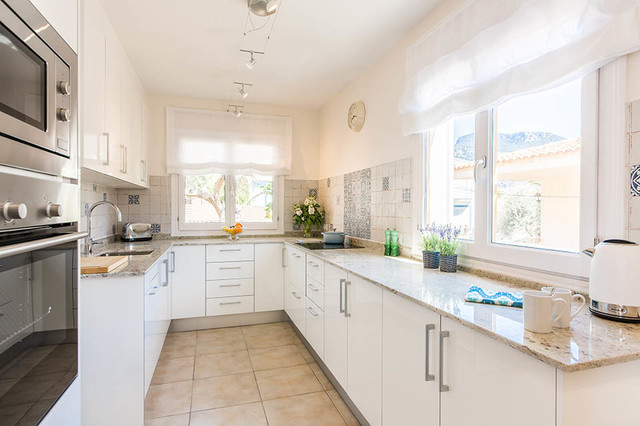 Villa Port Soller fusion-kitchen