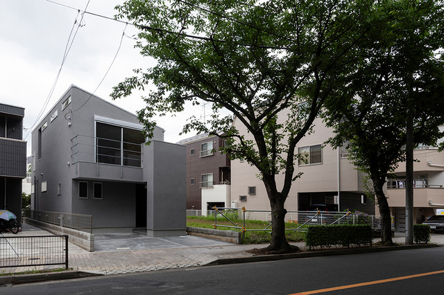 Djed contemporain-facade