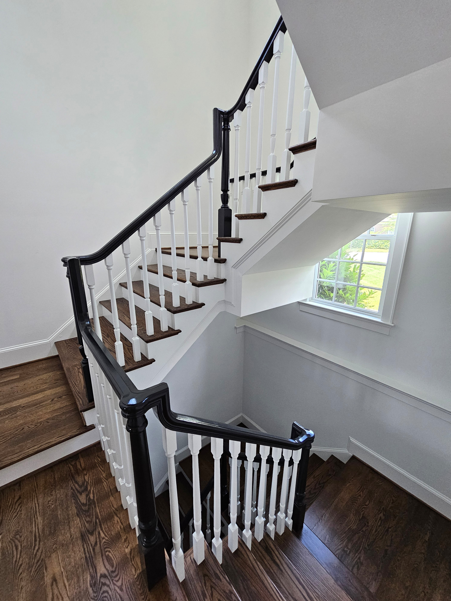 121_Elegant Floating Staircase, Chevy Chase, MD 20815