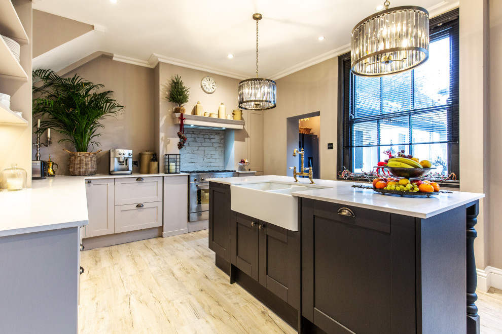 Tennis Road, Hove Traditional Kitchen Sussex by House of Hove