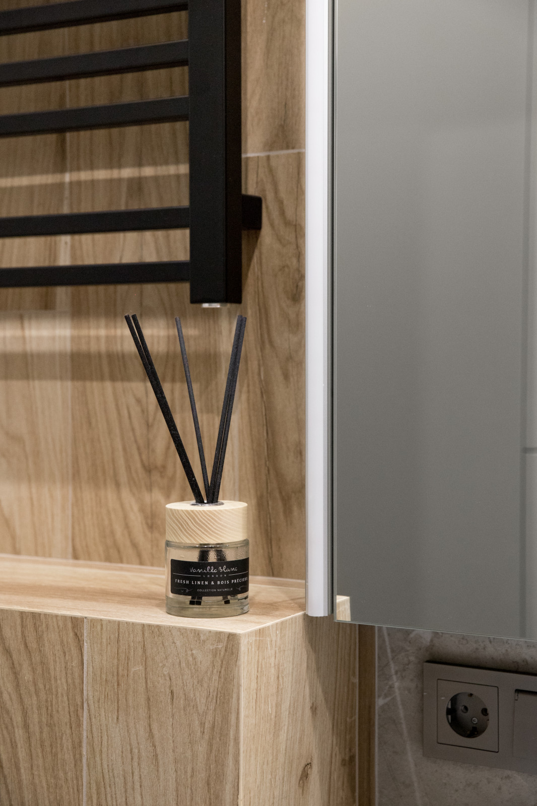 Небесно синий в ЖК Новочеремушкинская 17