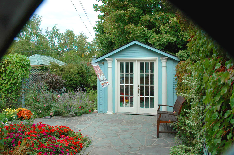 This is an example of a transitional shed and granny flat in Toronto.