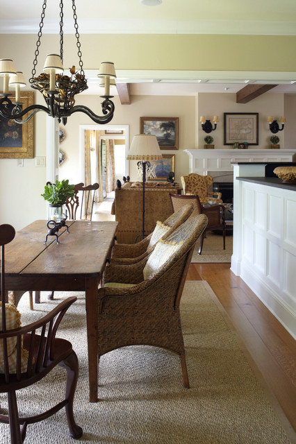 Waterplace traditional-dining-room