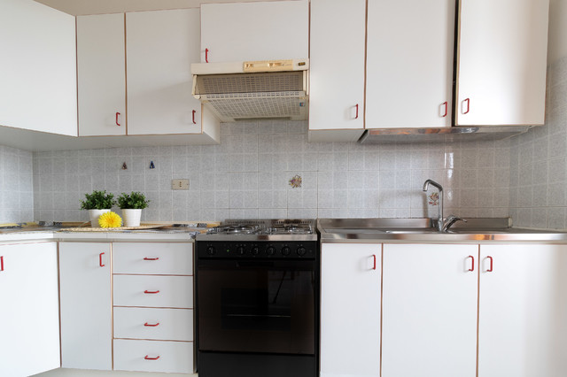 Abruzzo Appartamento Profumo di Mare contemporary-kitchen