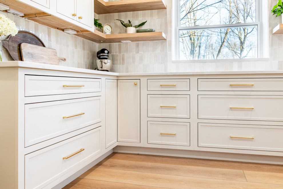 Custom Kitchen Cabinetry and Island