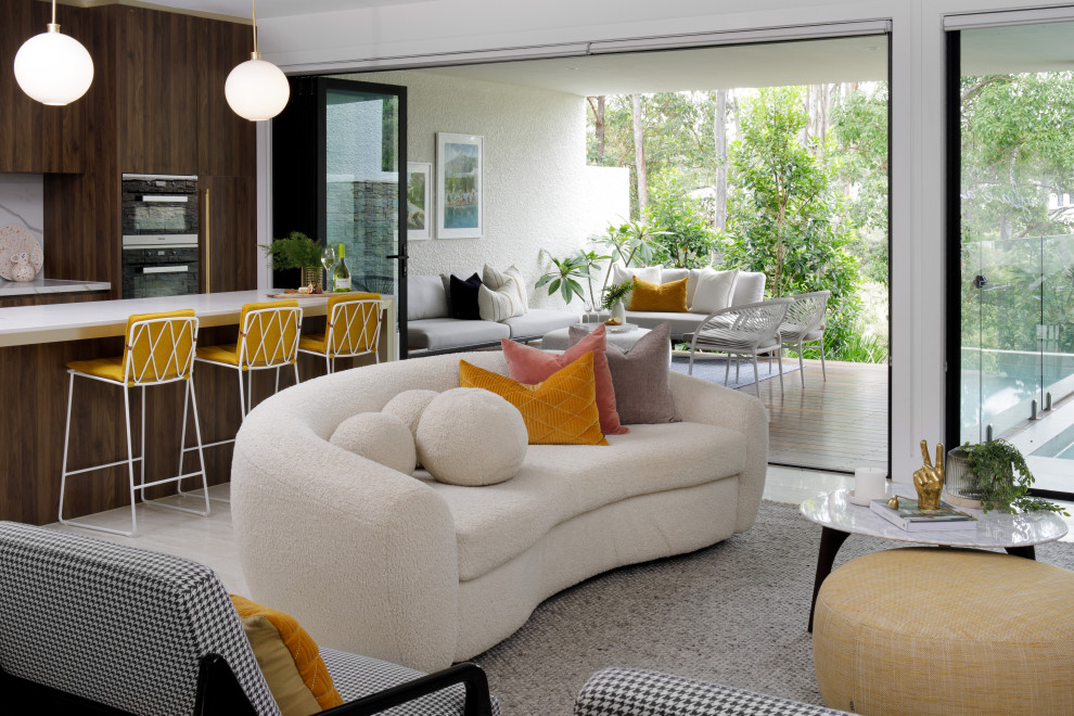Inspiration for a midcentury living room in Brisbane.
