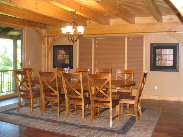 Dining room - rustic dining room idea