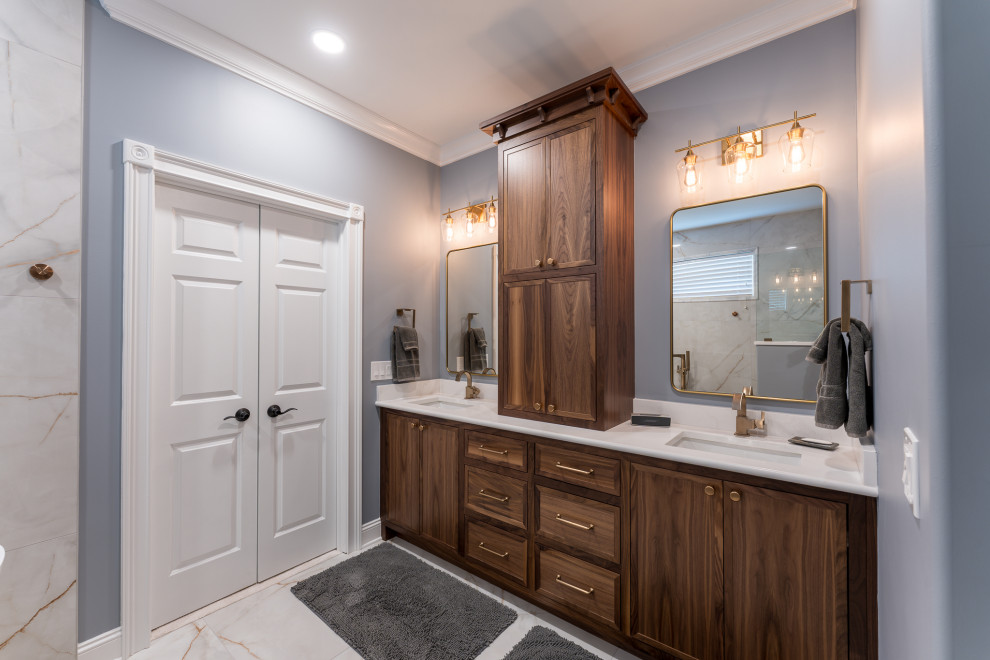 Indian Lake Walnut Bathrooms