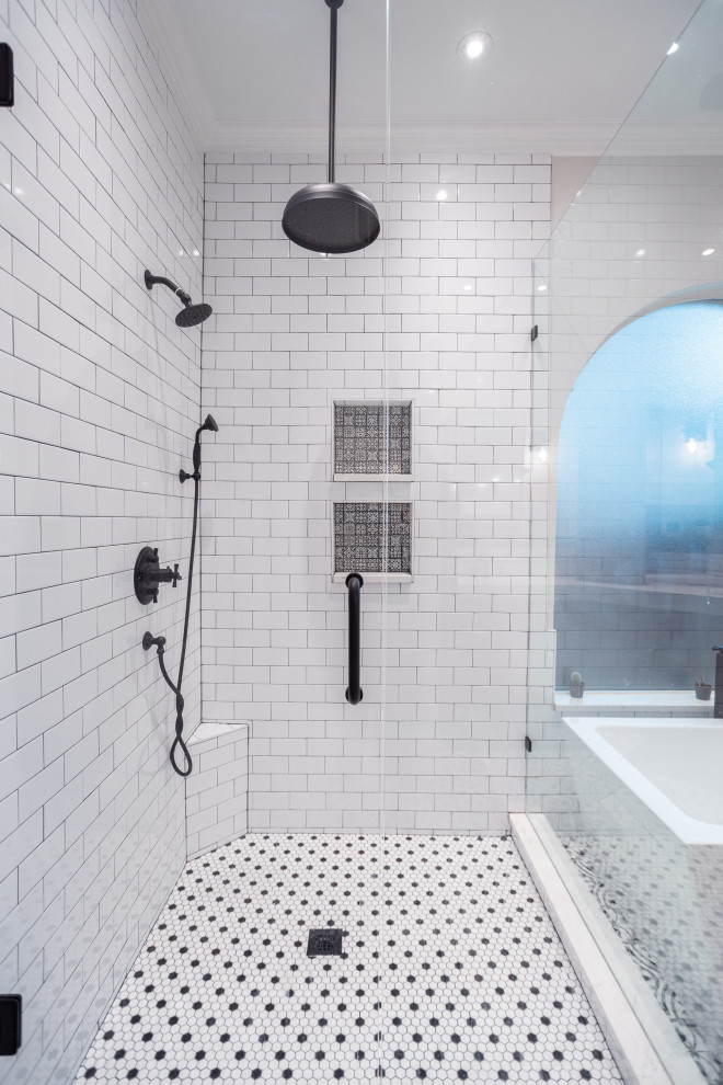 English Chestnut | Master Bathroom