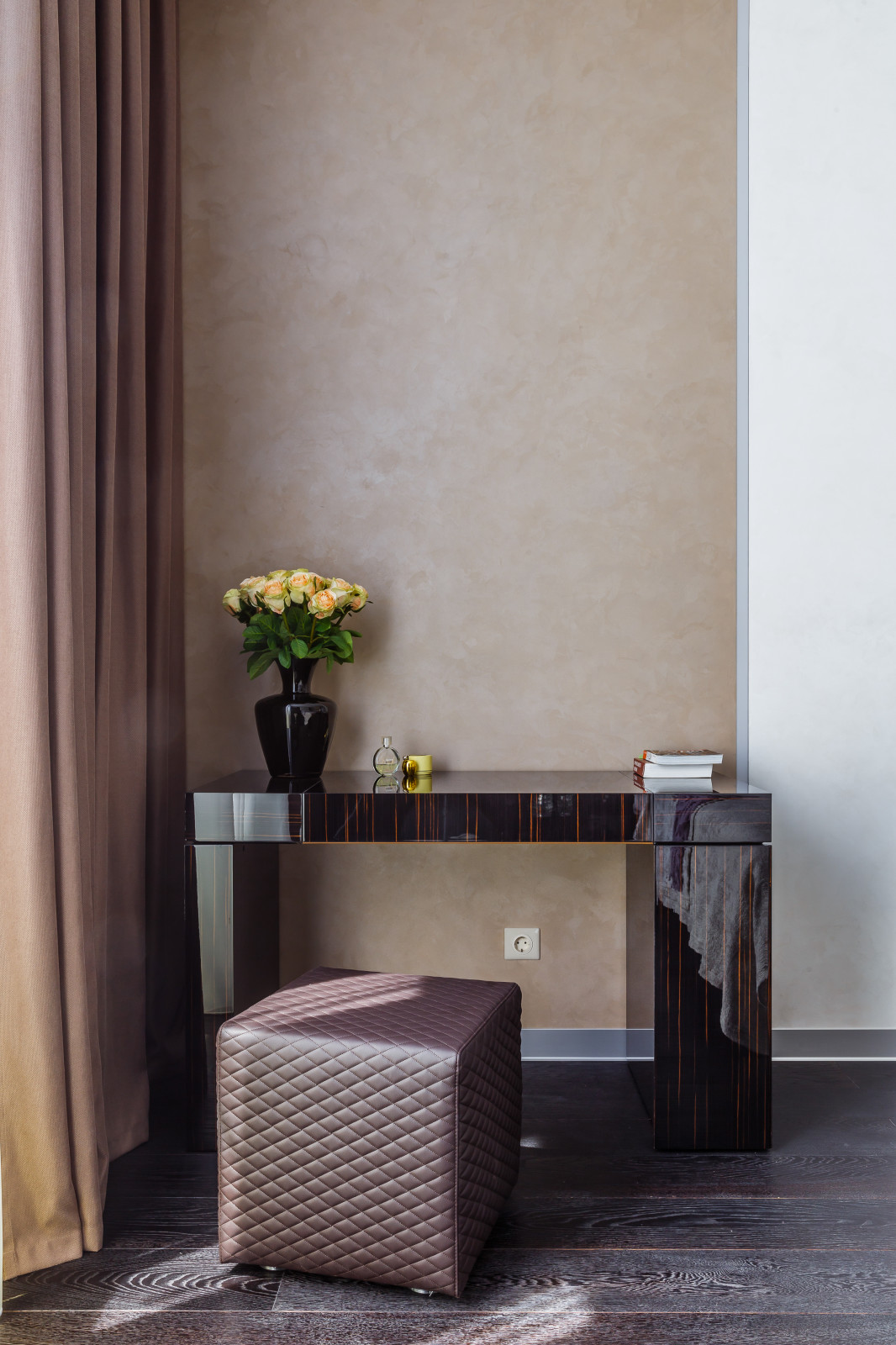 Фото спальни реализованного проекта квартиры ЖК "Адмирал".