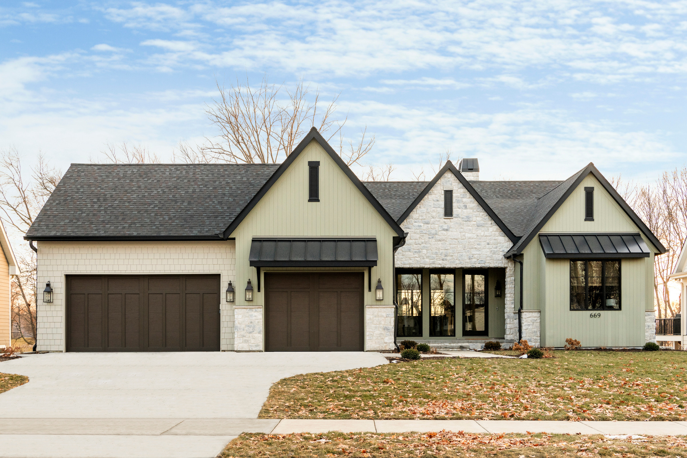 22 Ranch-Style Exteriors, Including the Modern Ranch House, image size:2400x1600