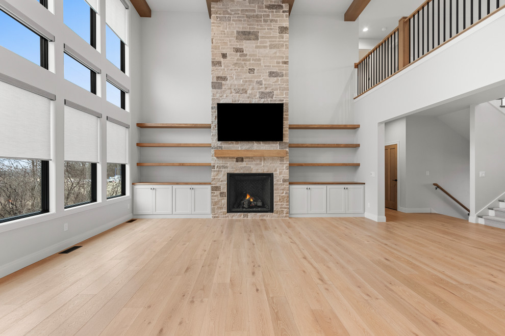 Inspiration for a large transitional home design remodel