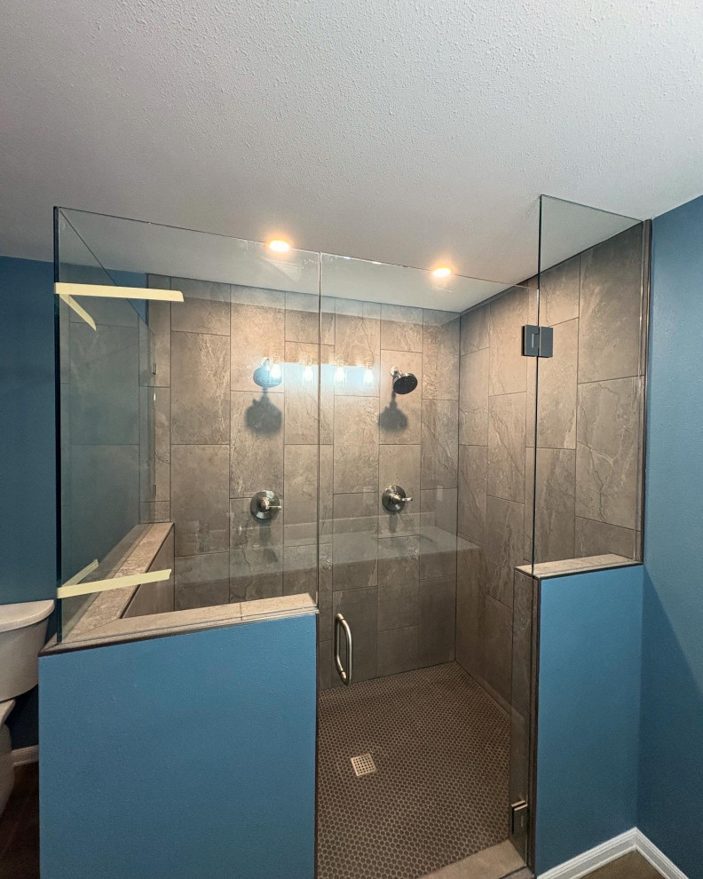 Pony Wall Shower/Bathroom