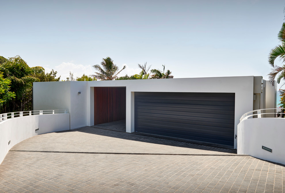 Mid-sized modern attached two-car garage in Gold Coast - Tweed.