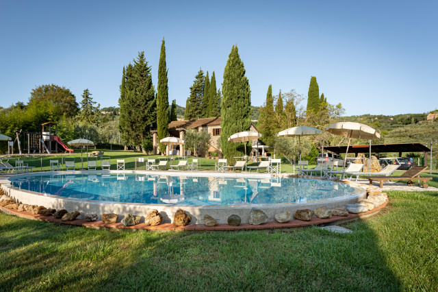 Agri Resort con piscina in Toscana rustikt-pool