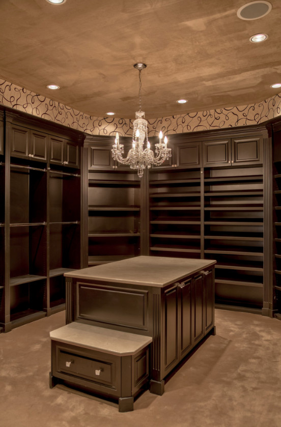 This is an example of a mediterranean storage and wardrobe in Omaha.