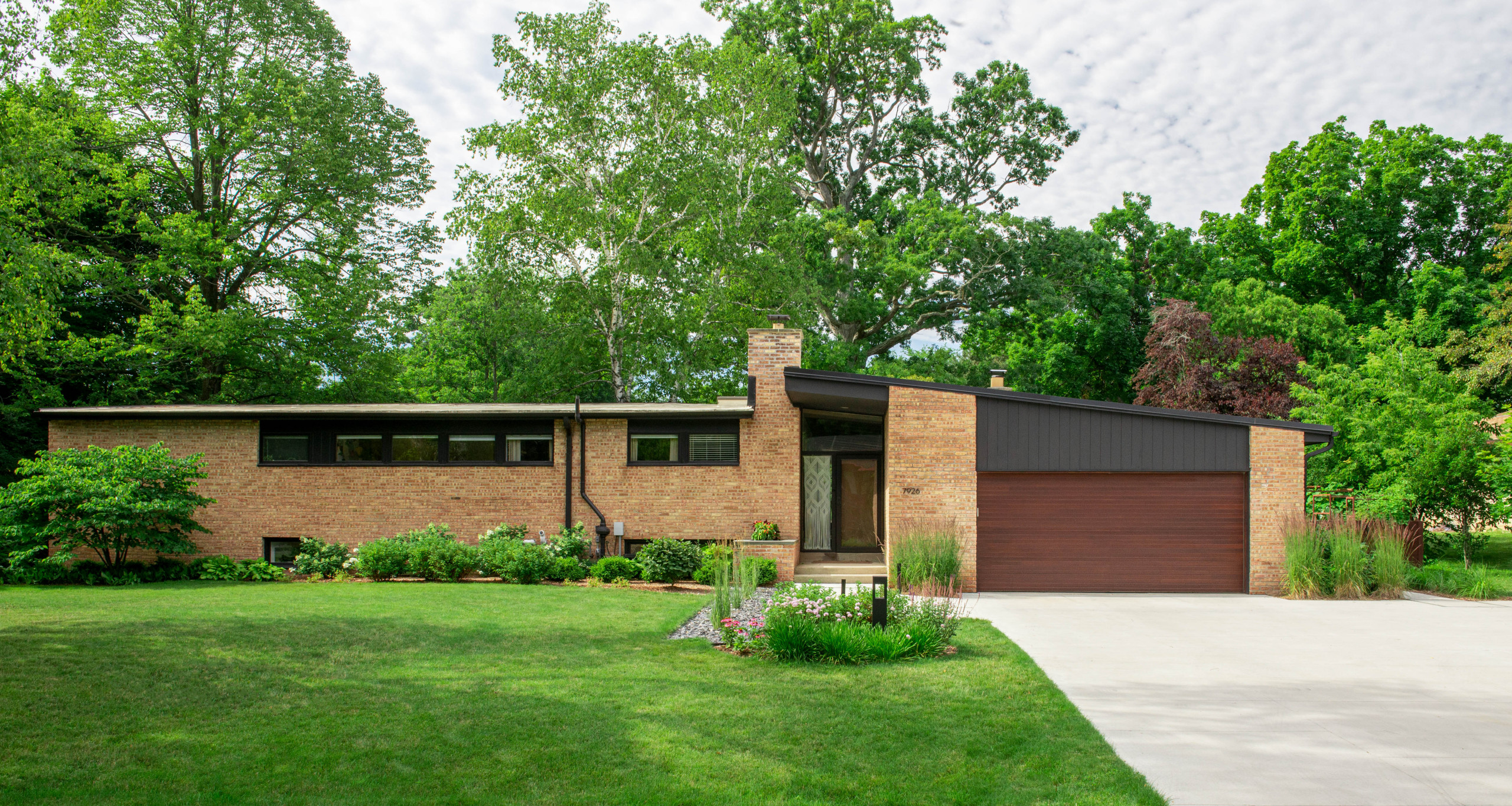 Mid-Century Leenhouts Landscape - Fox Point, WI