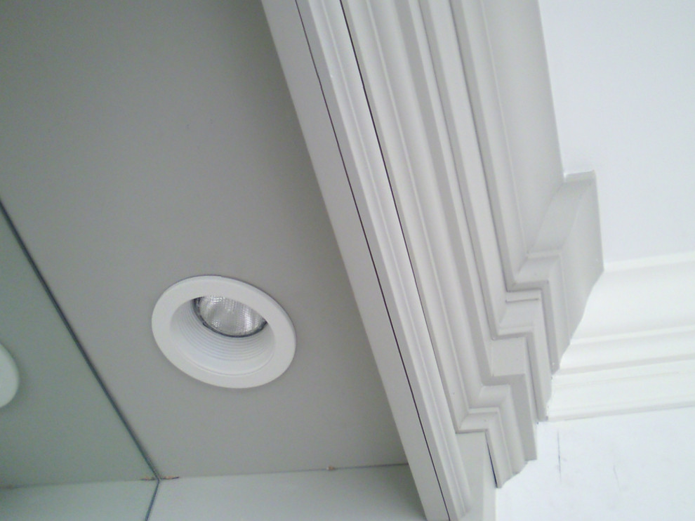 MASTER BATH CARRARA MARBLE