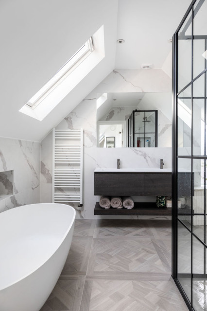 Mill Hill Loft trendy-badevaerelse