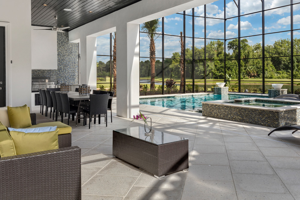 Trendy patio photo in Orlando