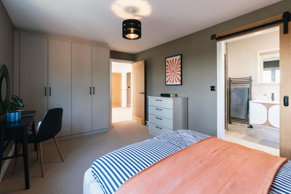 Ridgeway - New Build - Stage to Sell