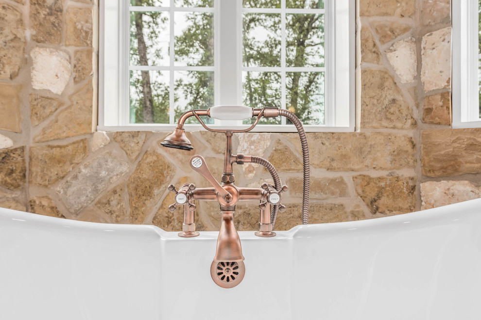 Indian Lakes Farmhouse