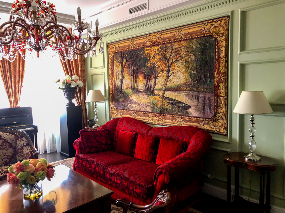 Apartment on the street G