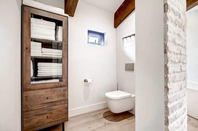 Observatory modern-bathroom