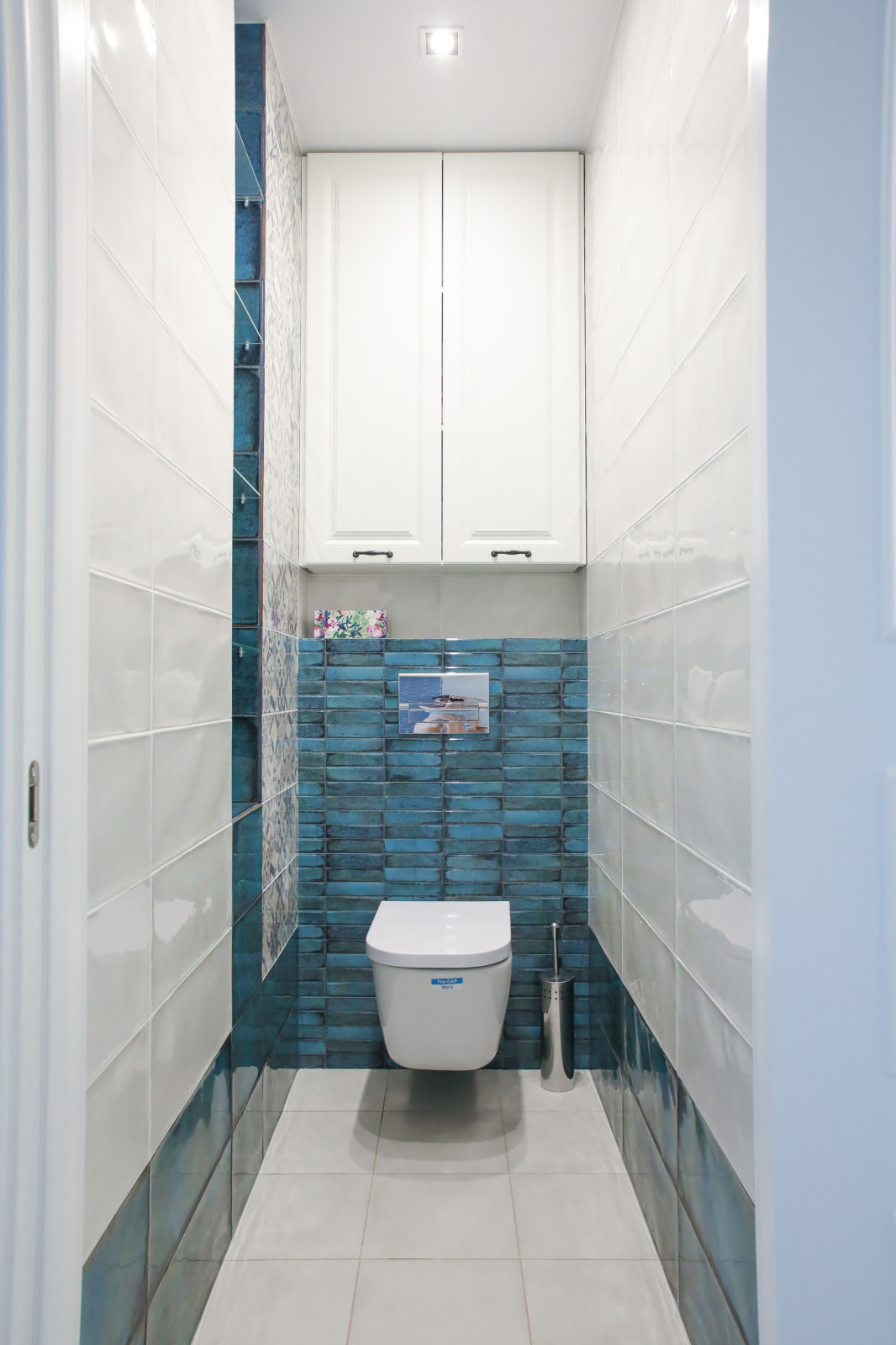 Ванна цвета морской мечты